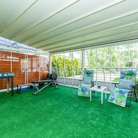 Luxury Yacht Z Tarasem - Neptun Park By Oneapartments Apartment